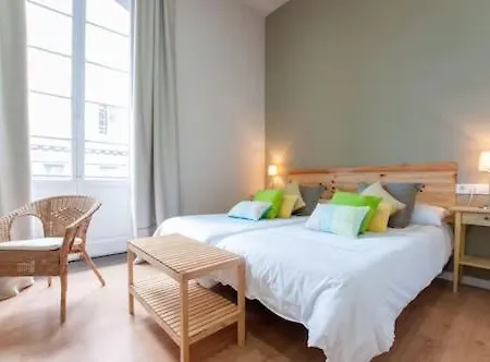Pensión Triana 103 Rooms&suites