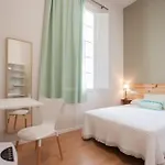Triana 103 & Πανσιόν 3*